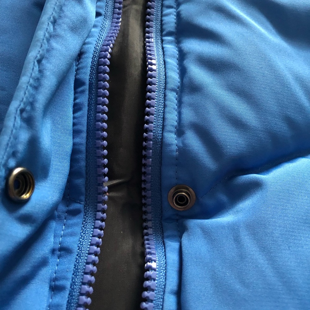 Puffer Vest - Picture 8 of 10